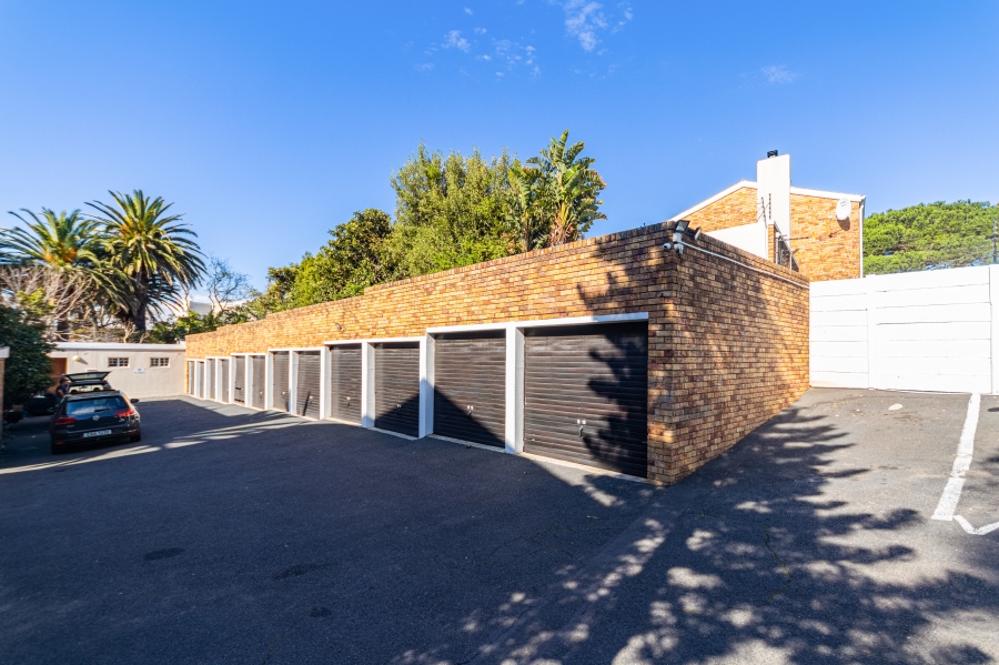 2 Bedroom Property for Sale in Wynberg Upper Western Cape